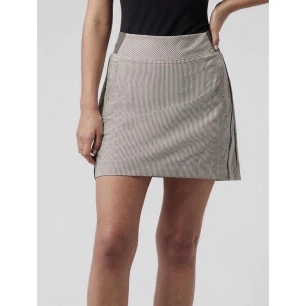 Athleta Brooklyn NWOT Textured Skort M Gray White Pin Stripe Golf Tennis Skirt